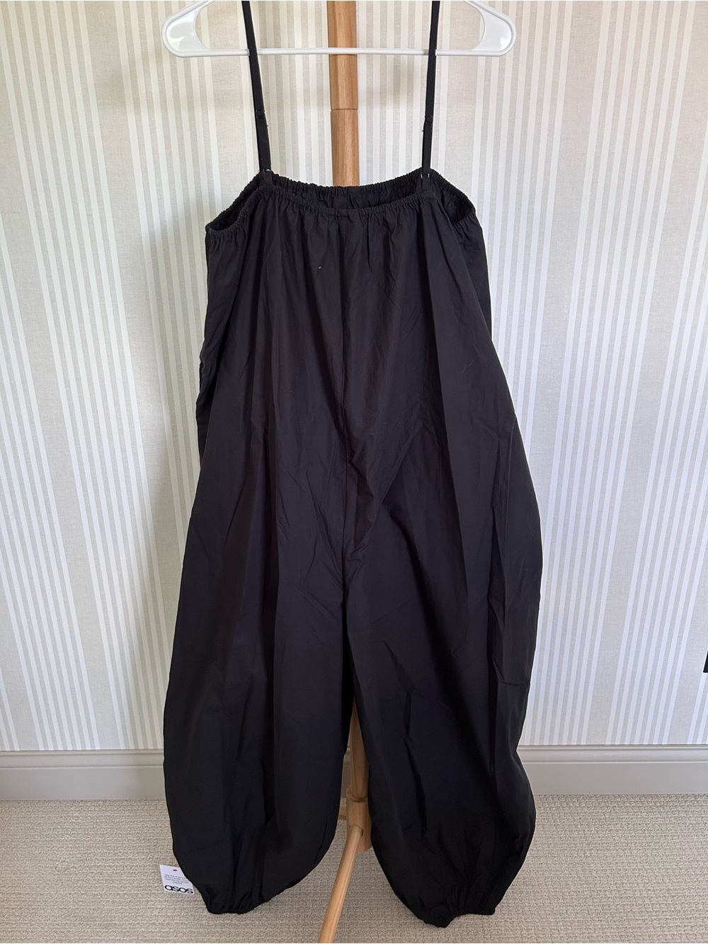 ASOS DESIGN balloon leg strappy jumpsuit in black Women’s size 12 Adjustable NWT - Picture 6 of 10